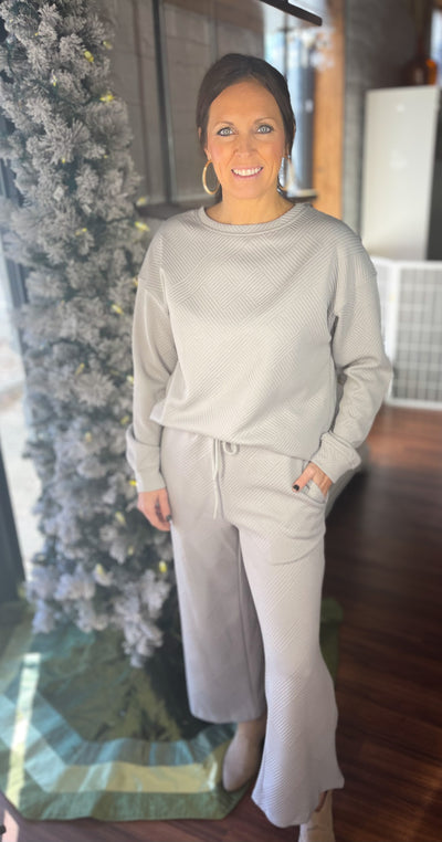 That's Amore Grey Textured Pants Set