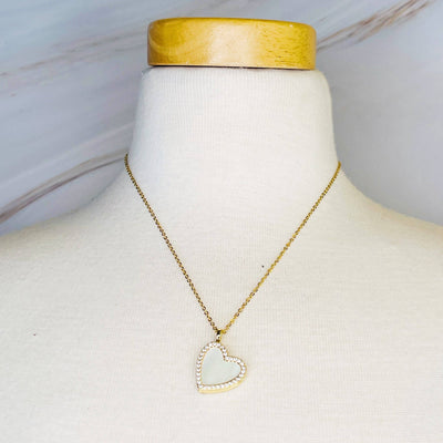 Shell Heart Locket Pendant Necklace: Gold