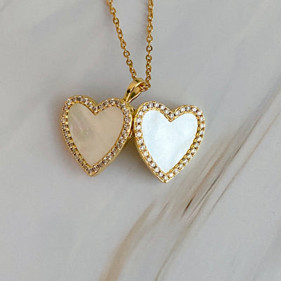 Shell Heart Locket Pendant Necklace: Gold