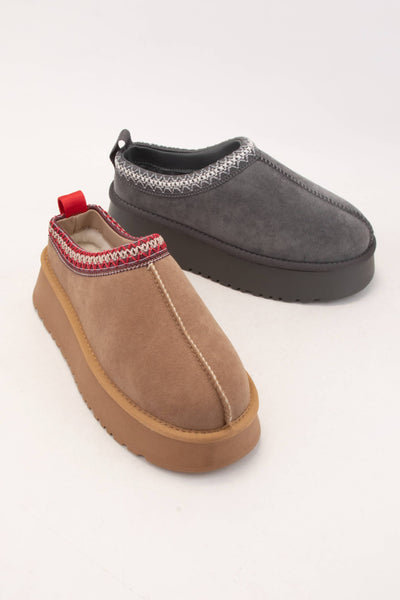 ARTISAN BINDING SHORT ANKLE FUR-LINED COZY SLIPPER: Camel