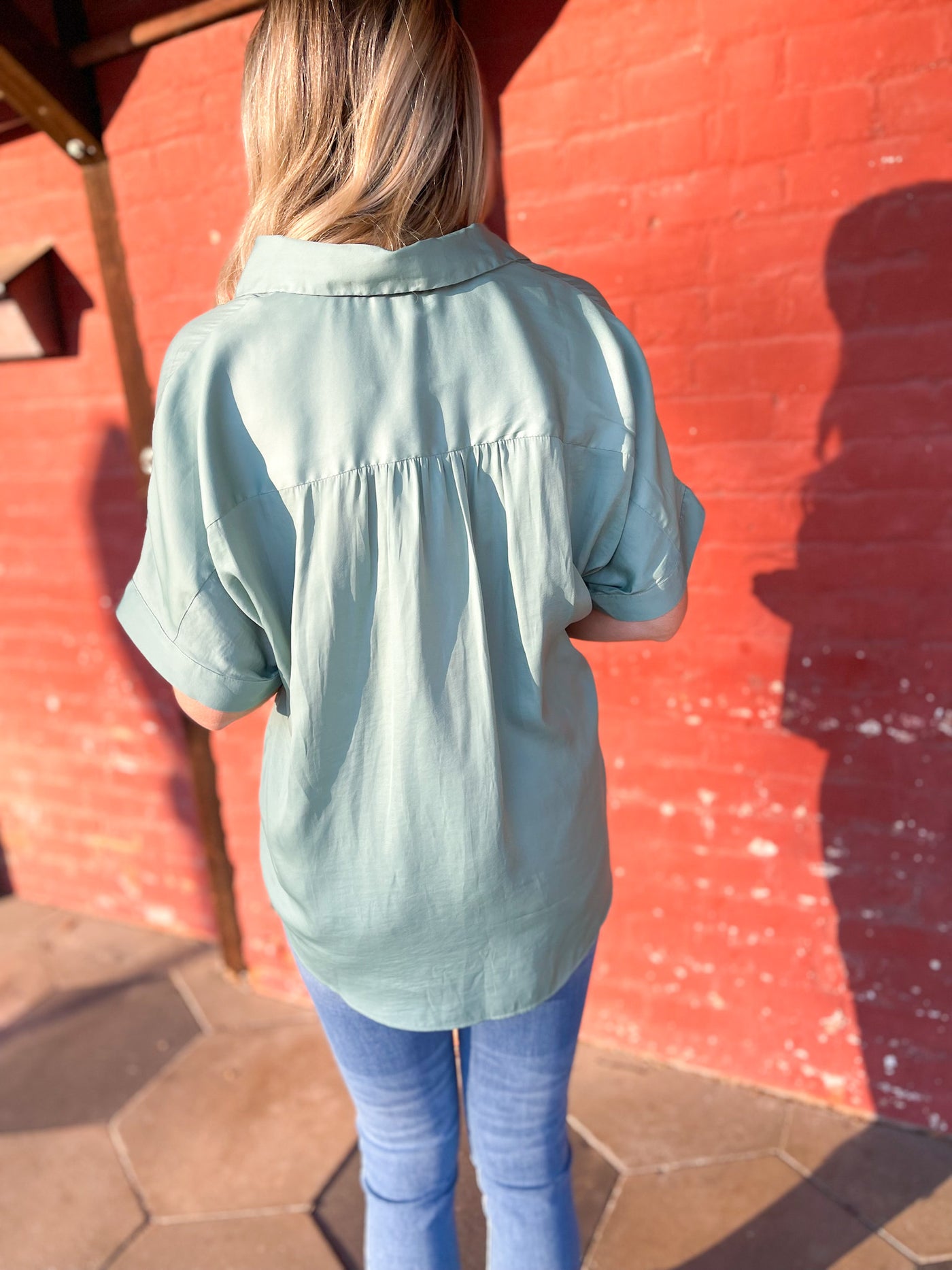 Unskinny Bop Collared V-Neck Top