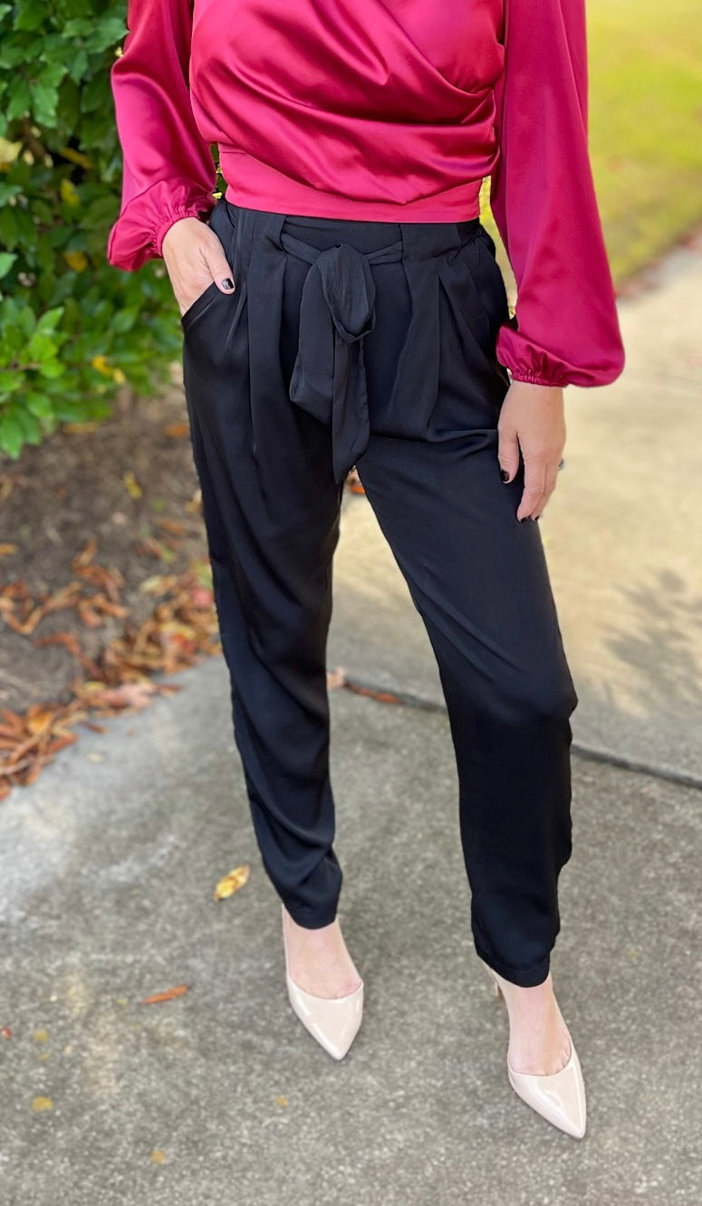 Shattered Dreams Black Highwaist Belted Pants